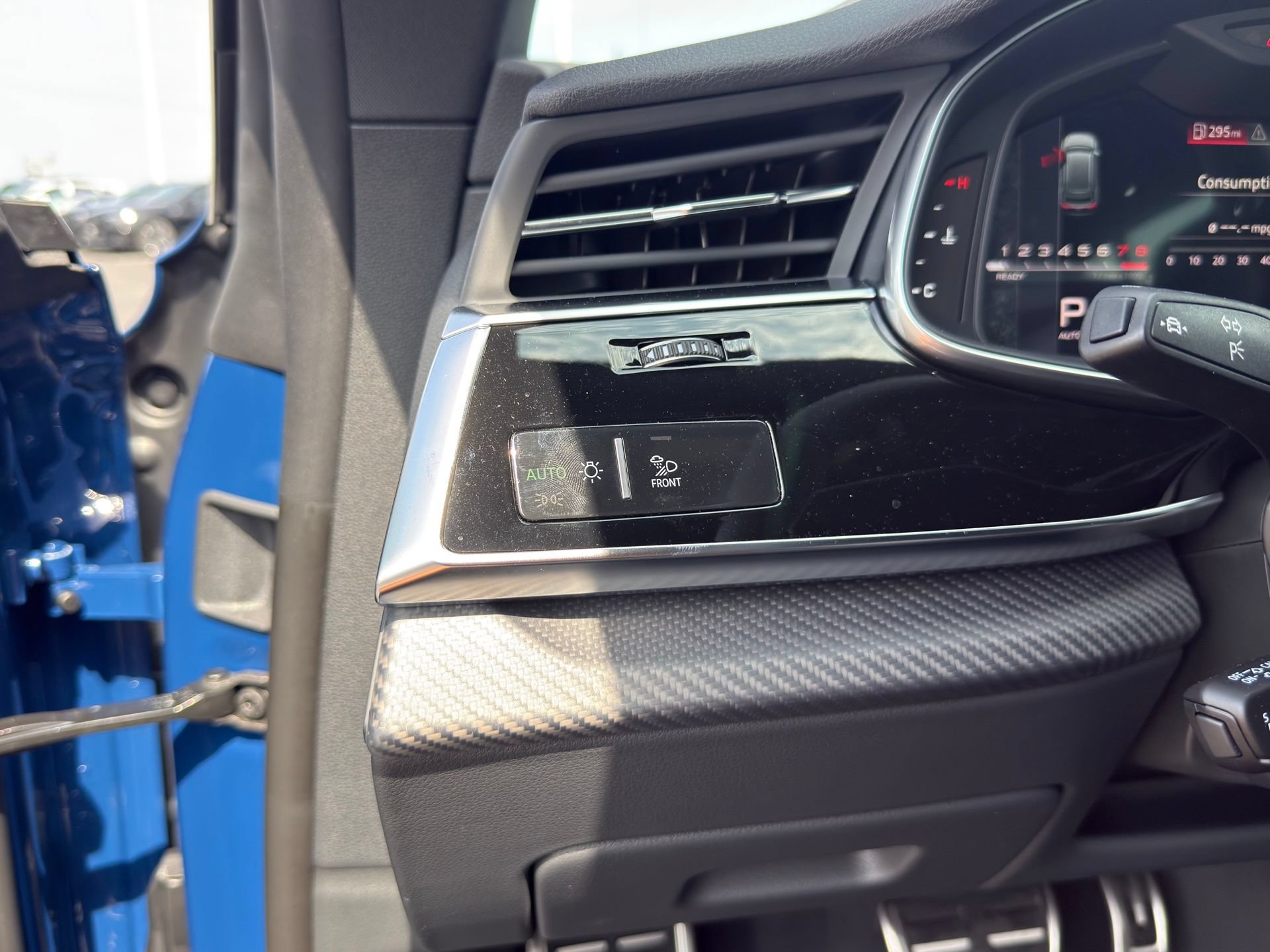 New 2026 Audi SQ8 Premium Plus AWD/4WD image 25
