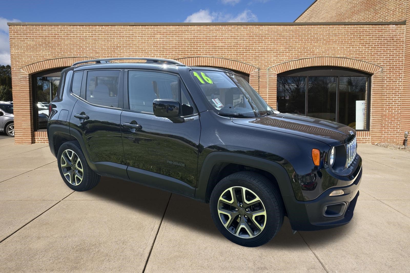 Used 2016 Jeep Renegade Latitude