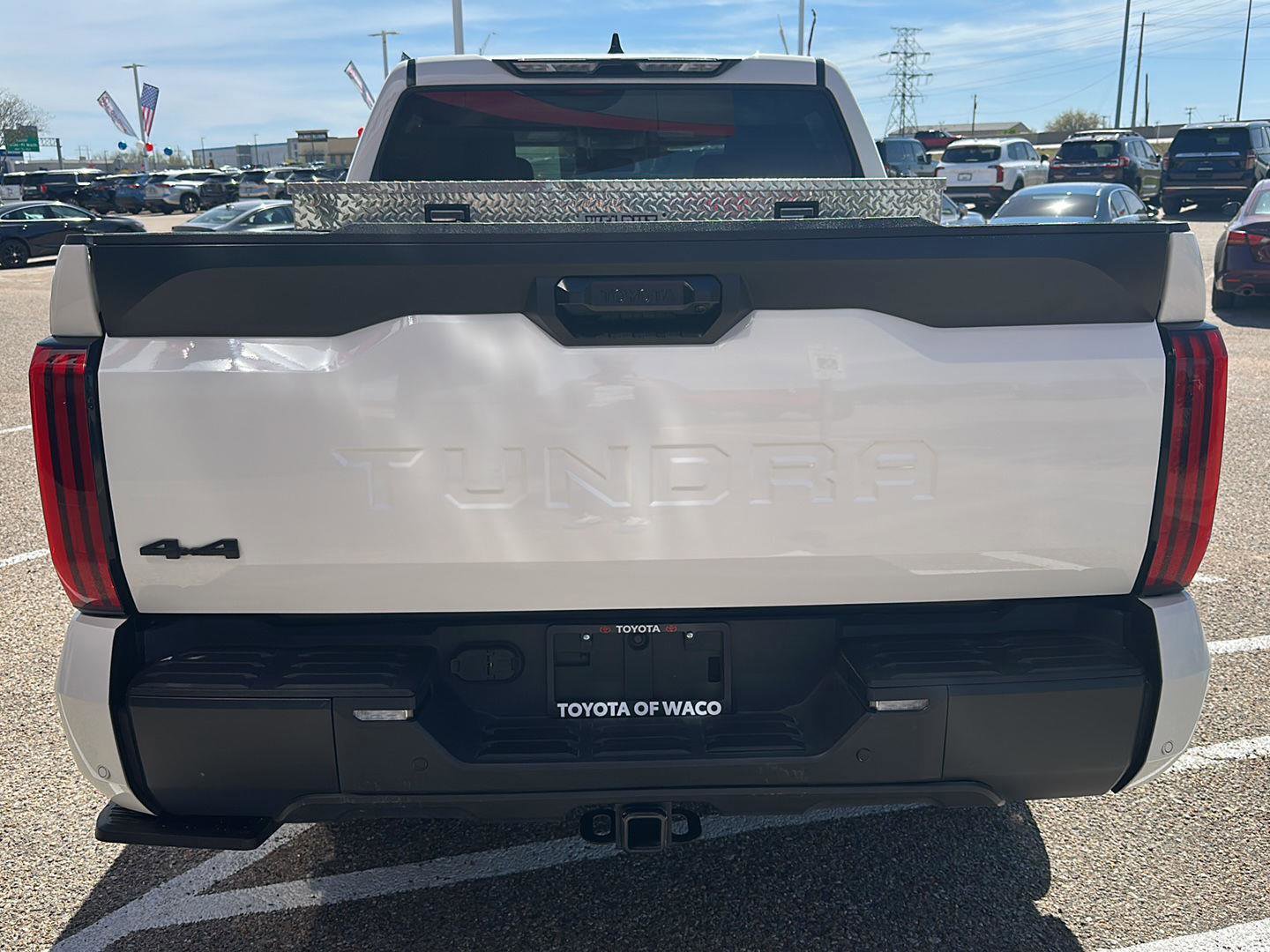 Used 2023 Toyota Tundra SR5 w/ SR5 Convenience Package AWD/4WD image 4