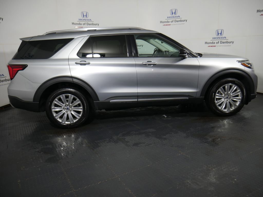 Used 2025 Ford Explorer Platinum w/ LUX Leather Package image 4