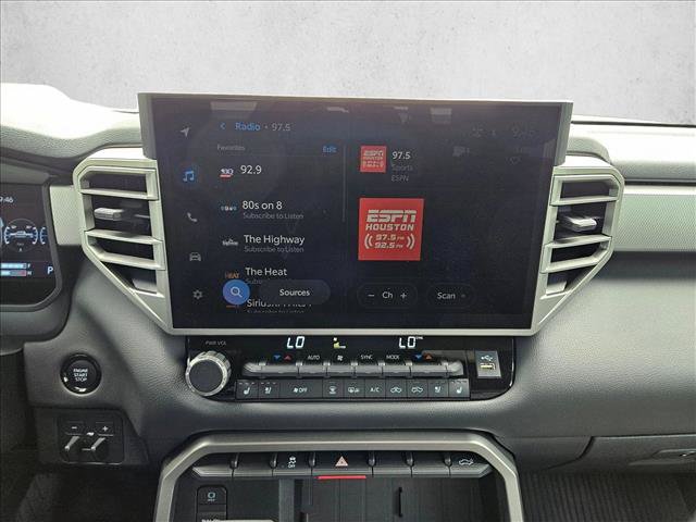Used 2025 Toyota Tundra Limited AWD/4WD image 15