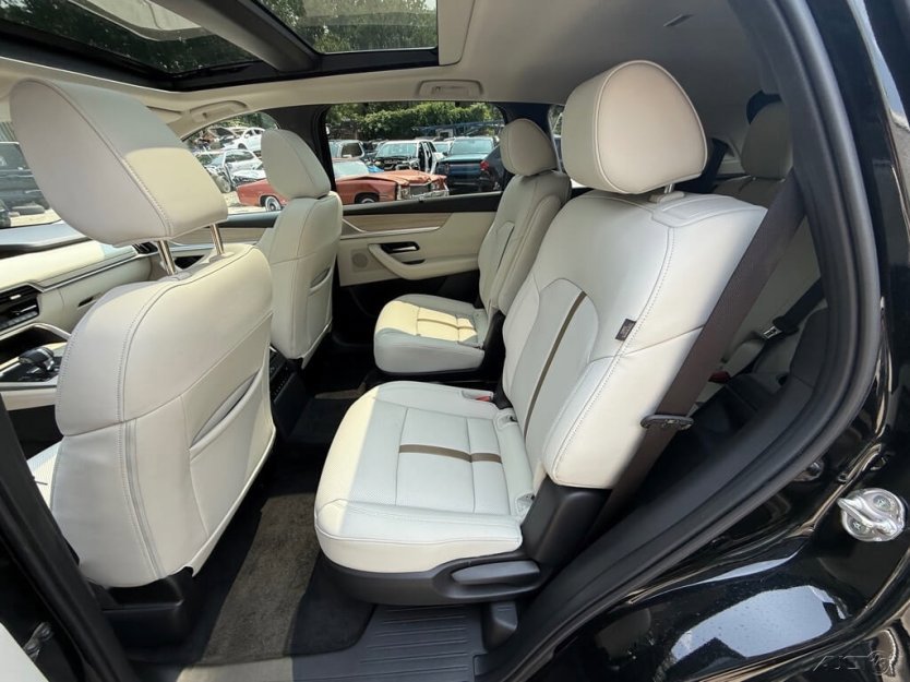 Used 2025 MAZDA CX-90 3.3 Turbo S w/ Premium Package image 9