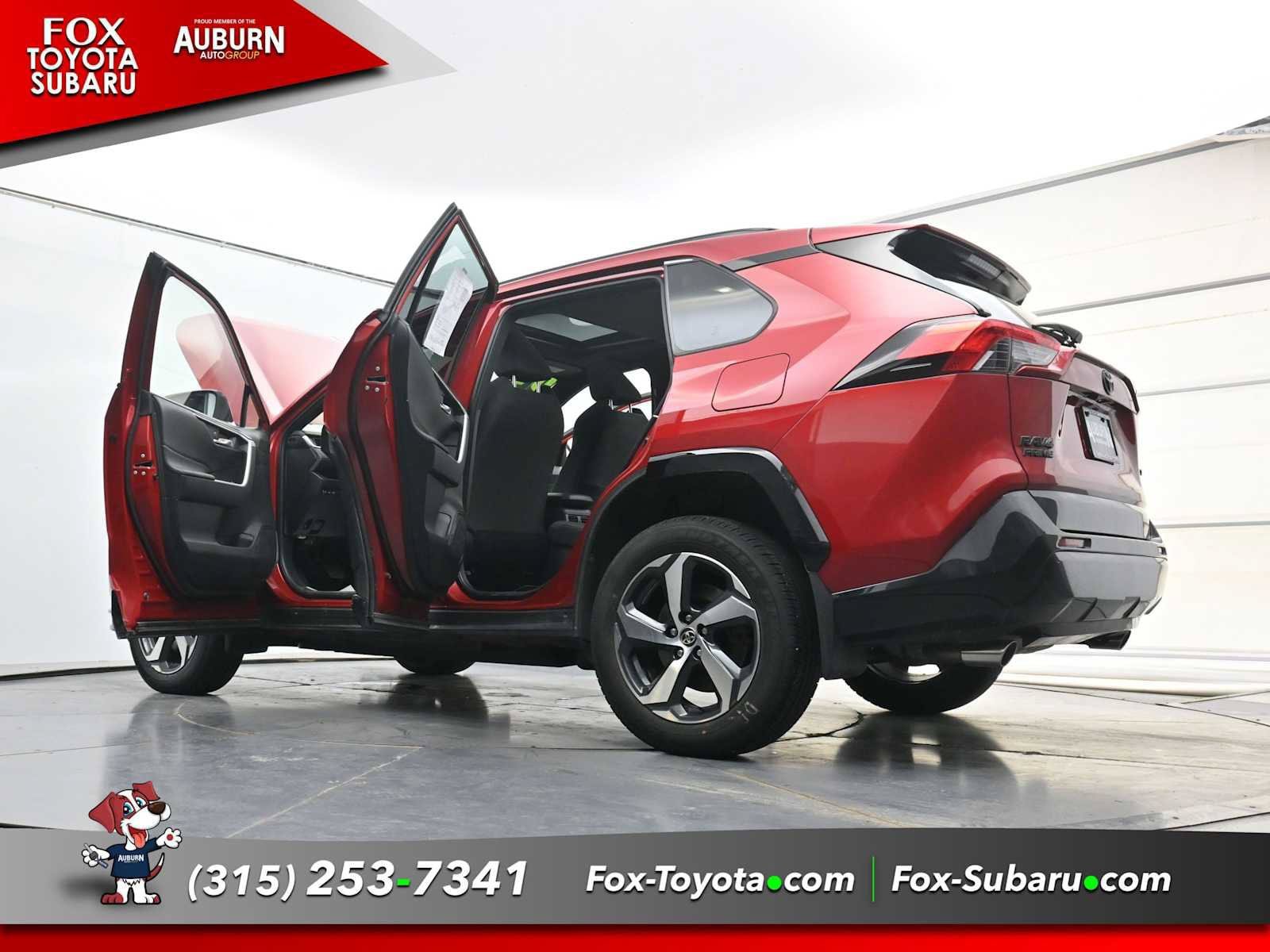 Used 2023 Toyota RAV4 SE w/ Weather & Moonroof Package AWD/4WD image 34
