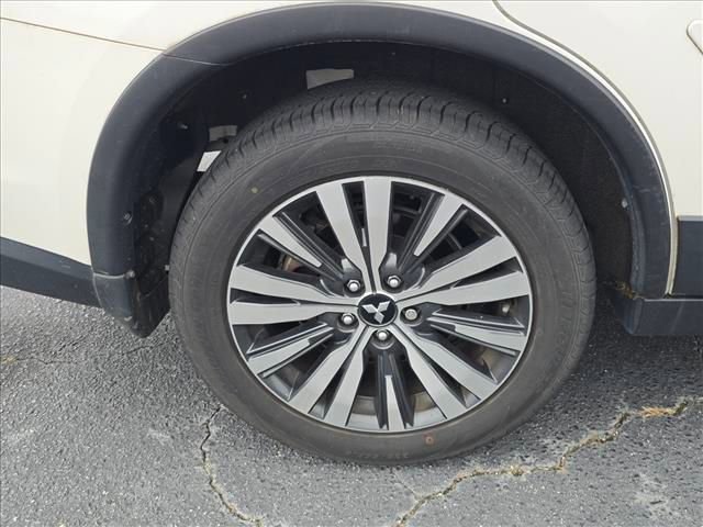 Used 2020 Mitsubishi Outlander SE FWD image 31