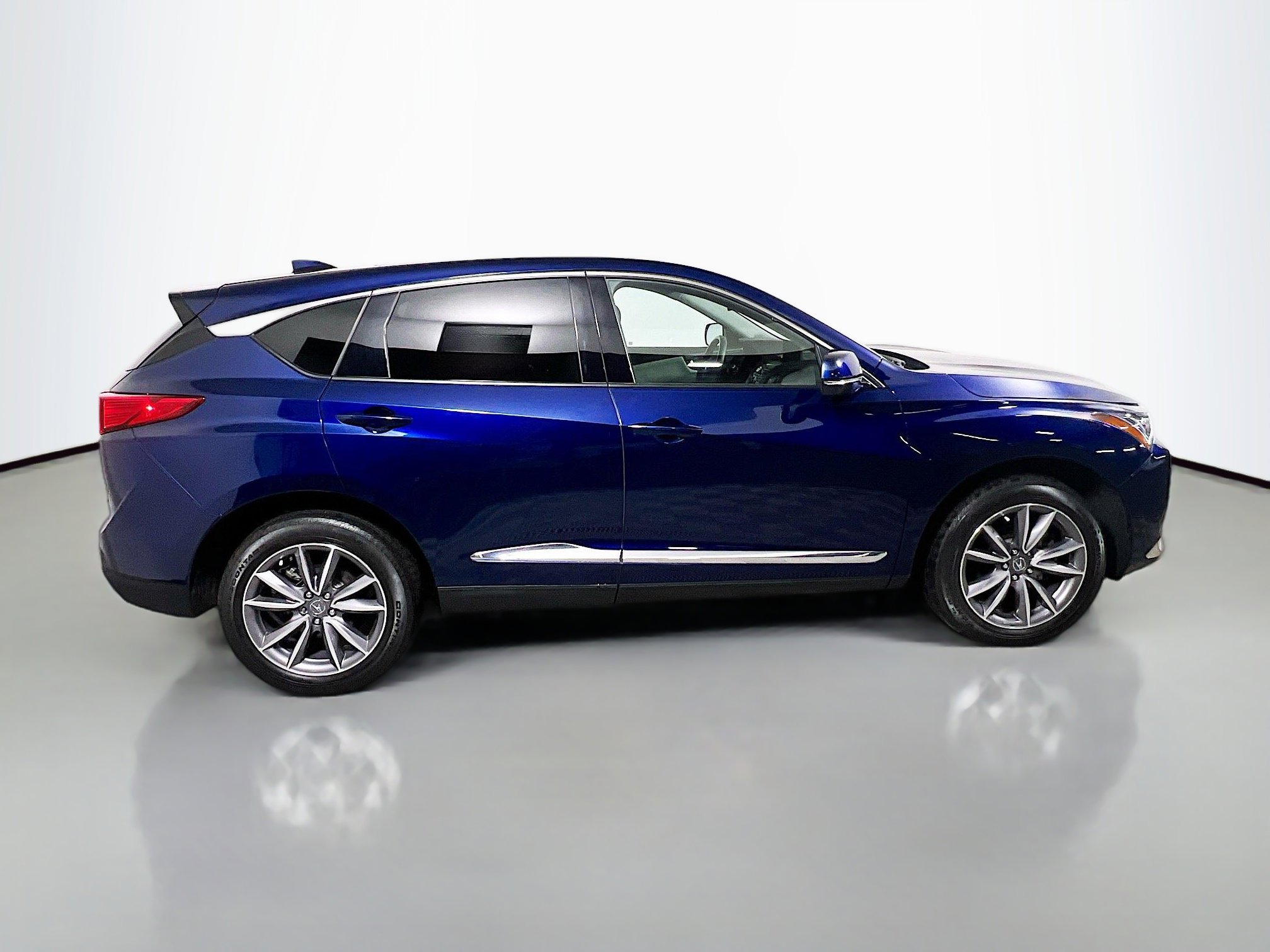 Used 2023 Acura RDX w/ Technology Package image 3