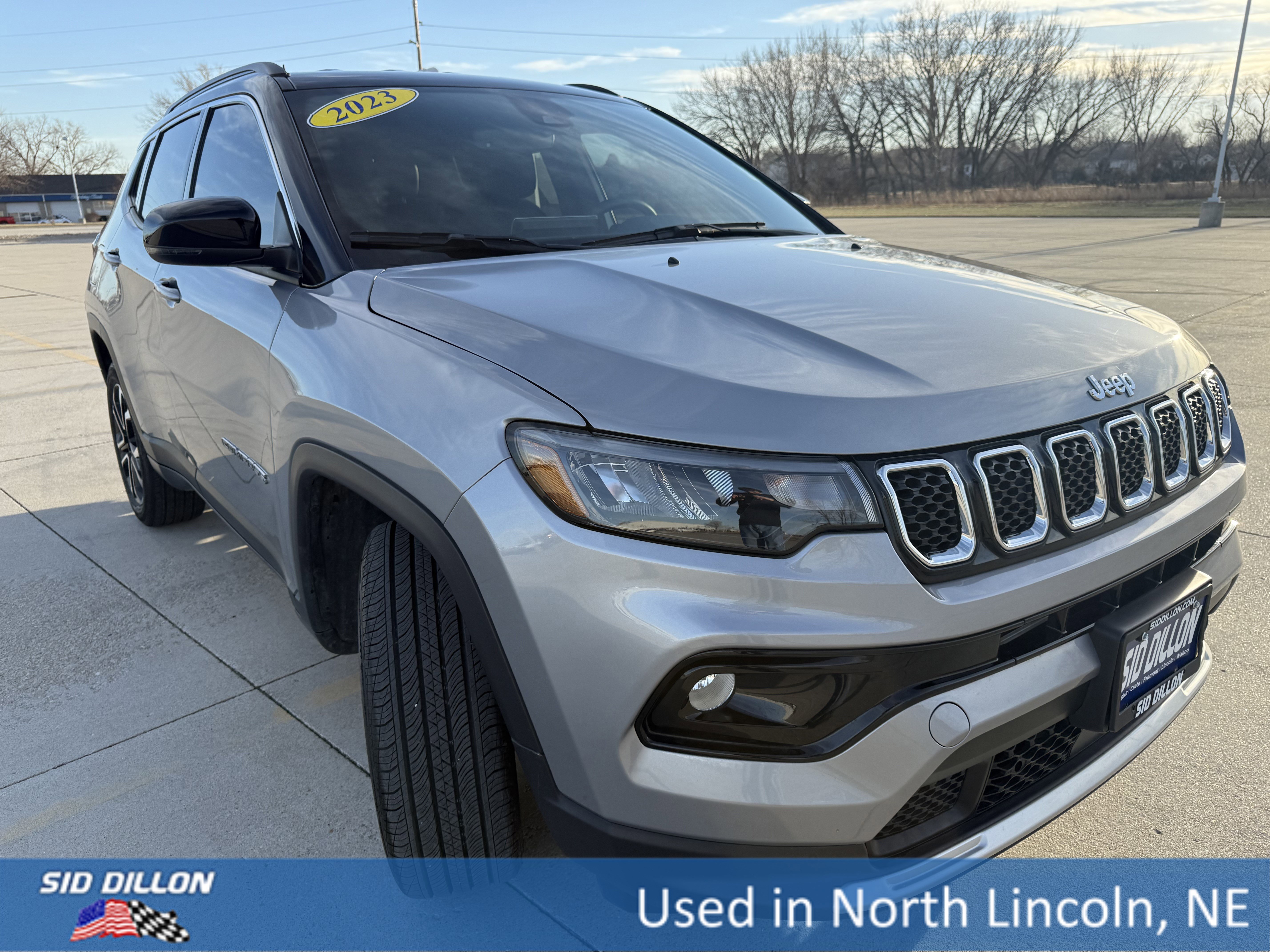 Used 2023 Jeep Compass Limited image 9