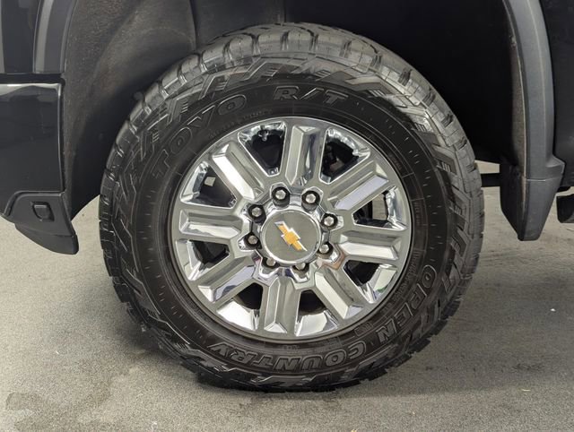 Used 2024 Chevrolet Silverado 2500 High Country w/ High Country Premium Package image 10