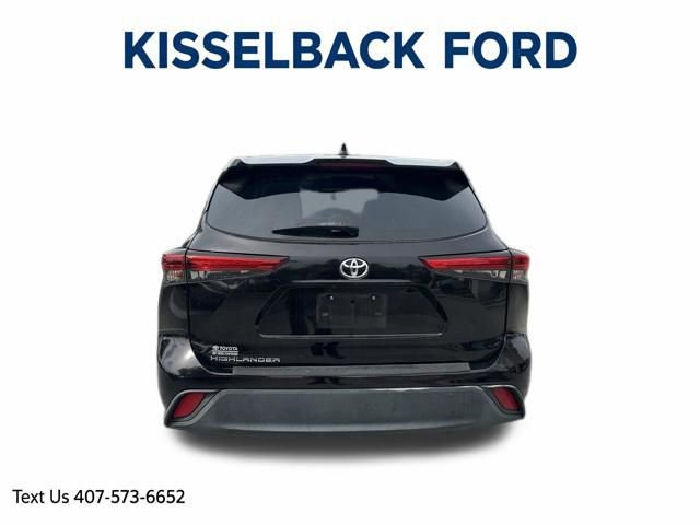 Used 2020 Toyota Highlander L FWD image 4