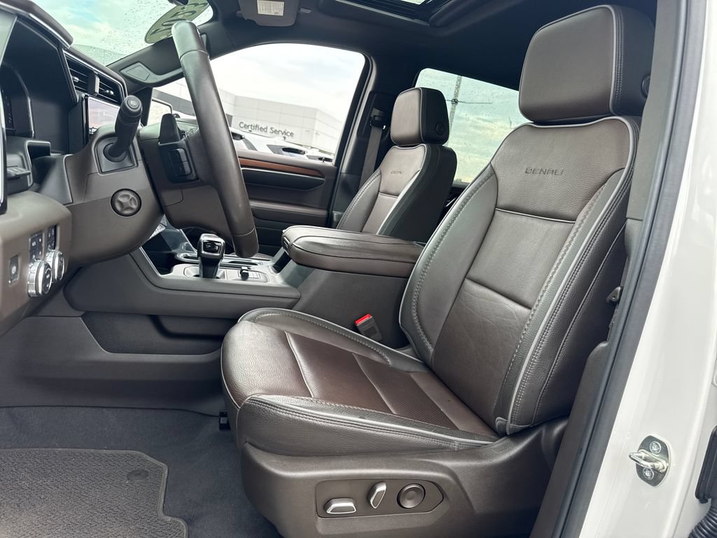 Used 2023 GMC Sierra 1500 Denali AWD/4WD image 17