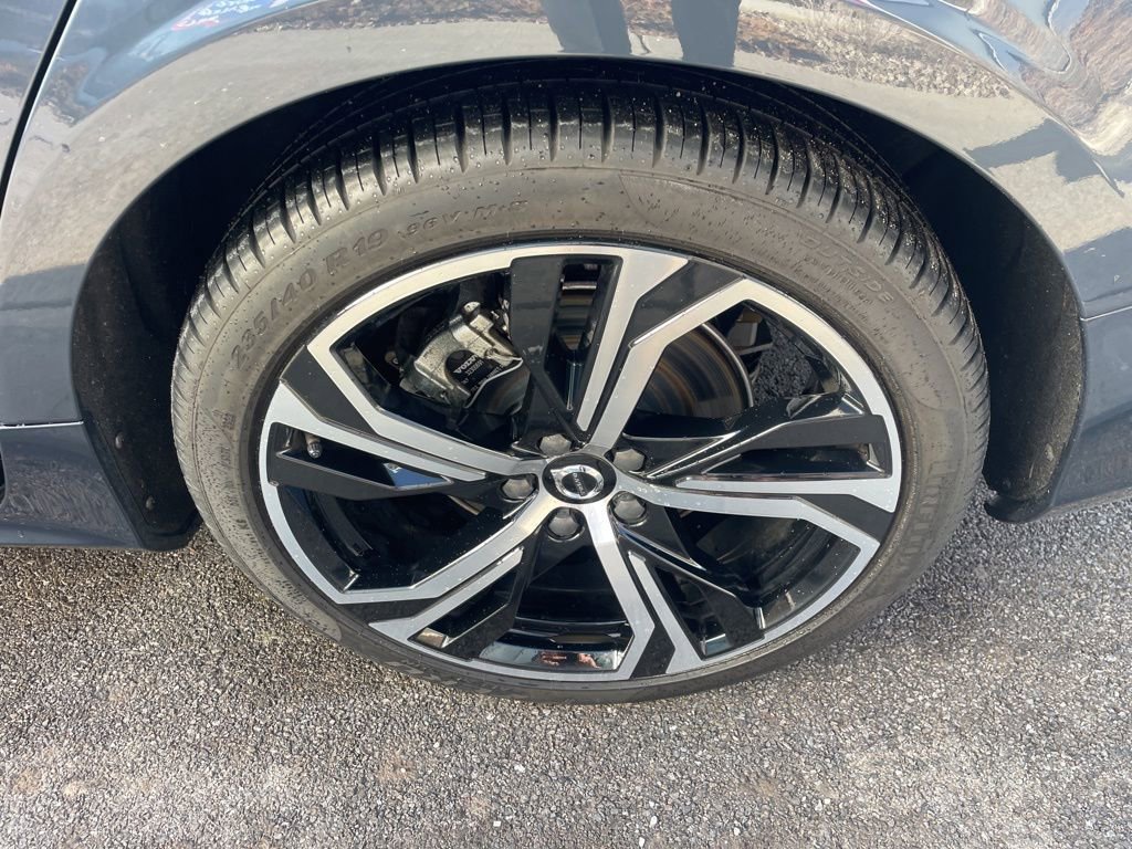 Certified 2023 Volvo S60 B5 Plus w/ Climate Package image 13