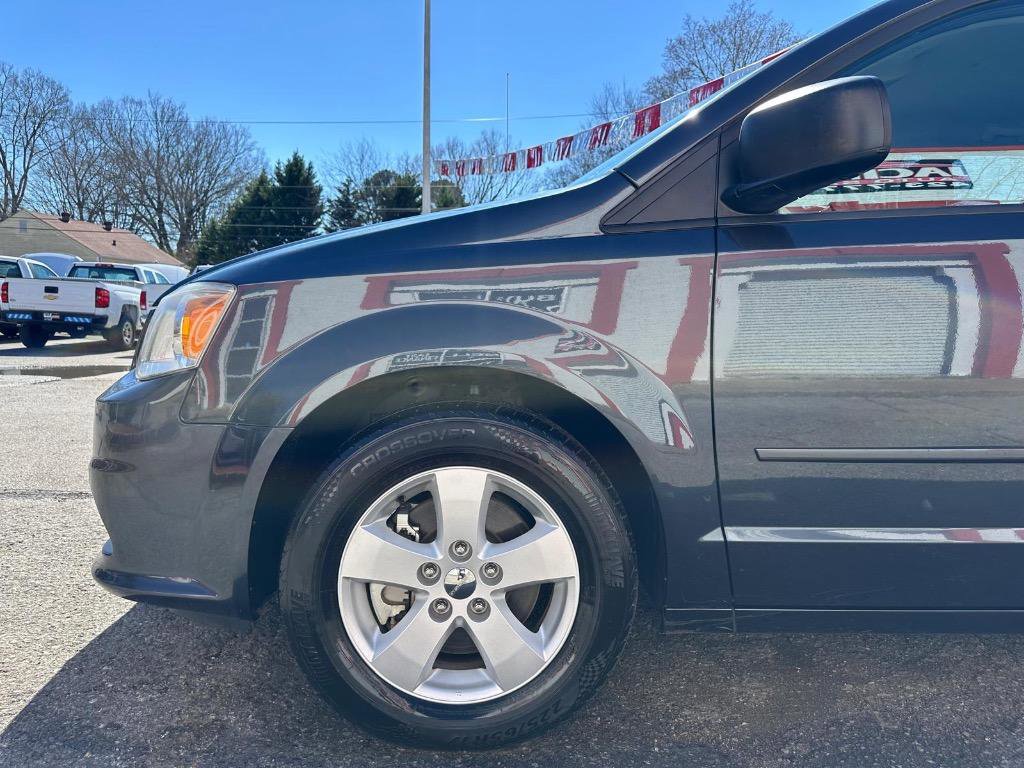 Used 2013 Dodge Grand Caravan SE image 13
