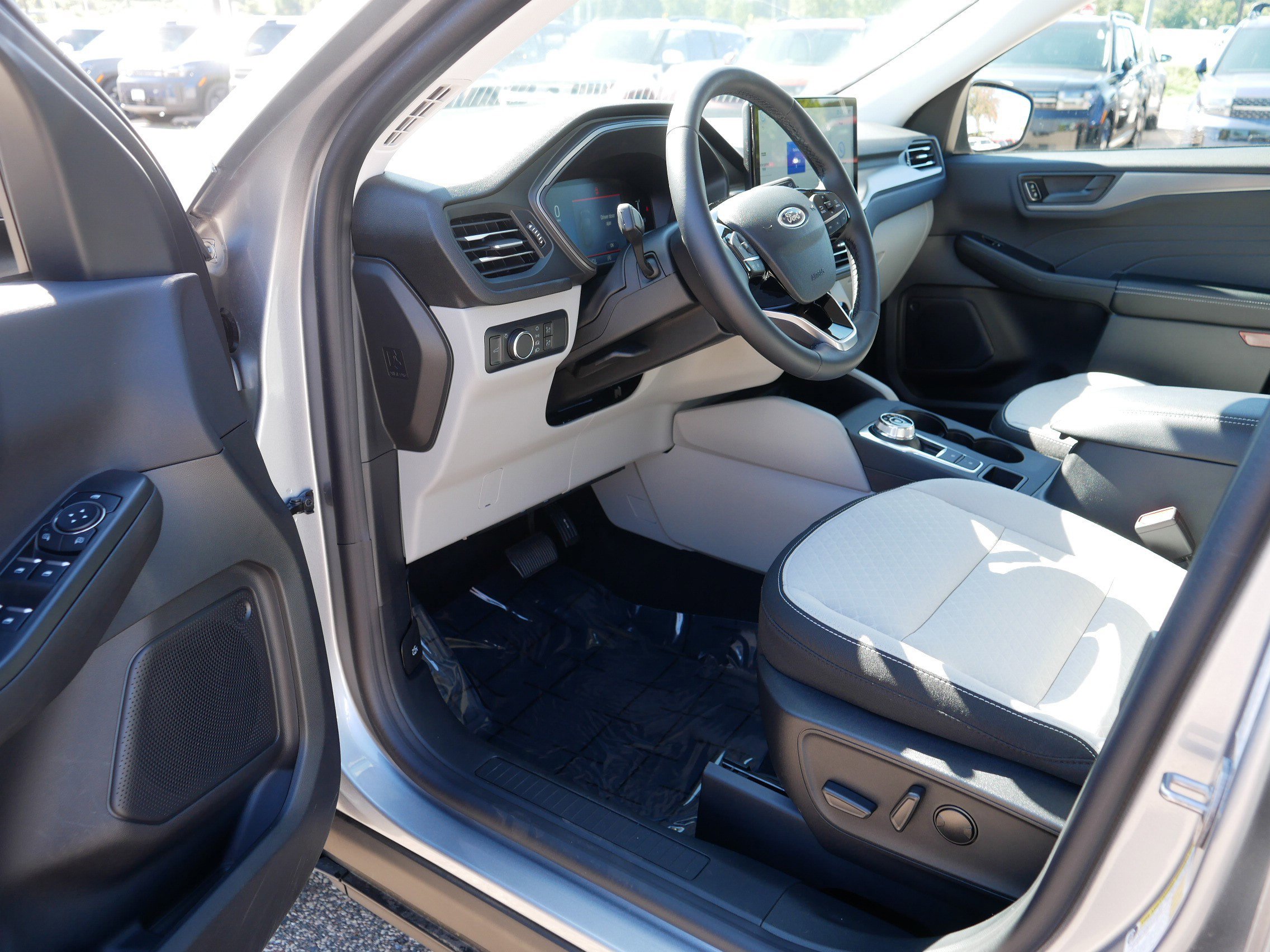 Used 2024 Ford Escape Active w/ Tech Pack #1 image 11