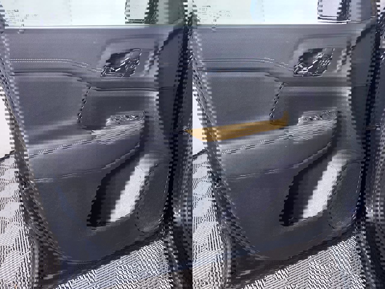 Certified 2020 GMC Acadia SLE image 11