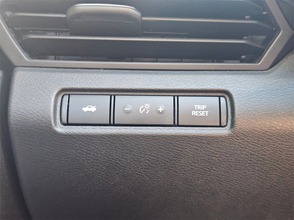 Used 2021 Nissan Altima 2.5 SR w/ SR Premium Package image 19