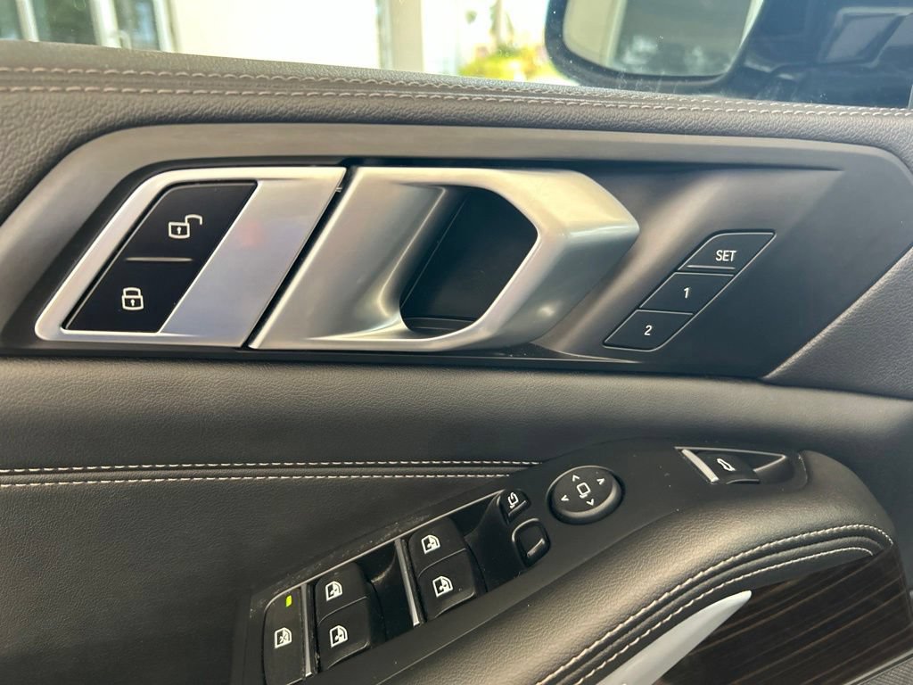 Used 2023 BMW X5 xDrive45e AWD/4WD image 44