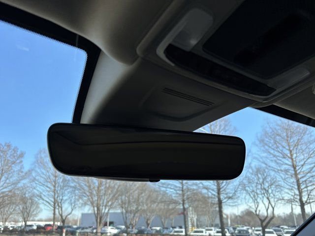 Used 2025 Honda CR-V EX-L image 43