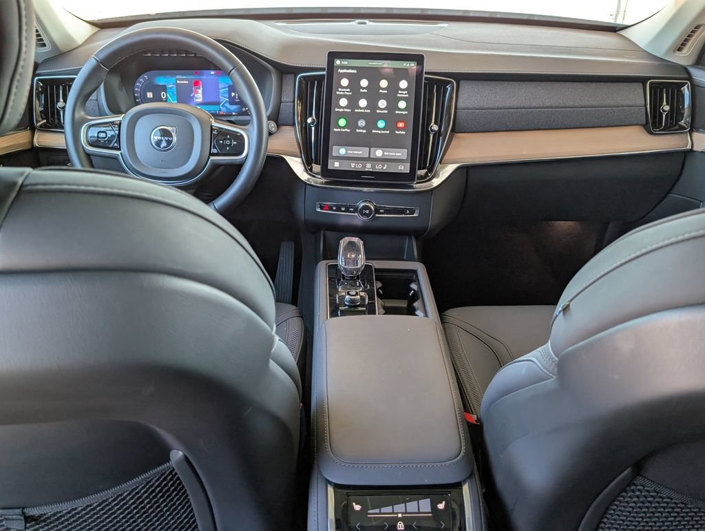 Used 2025 Volvo XC90 B6 Plus AWD/4WD image 19