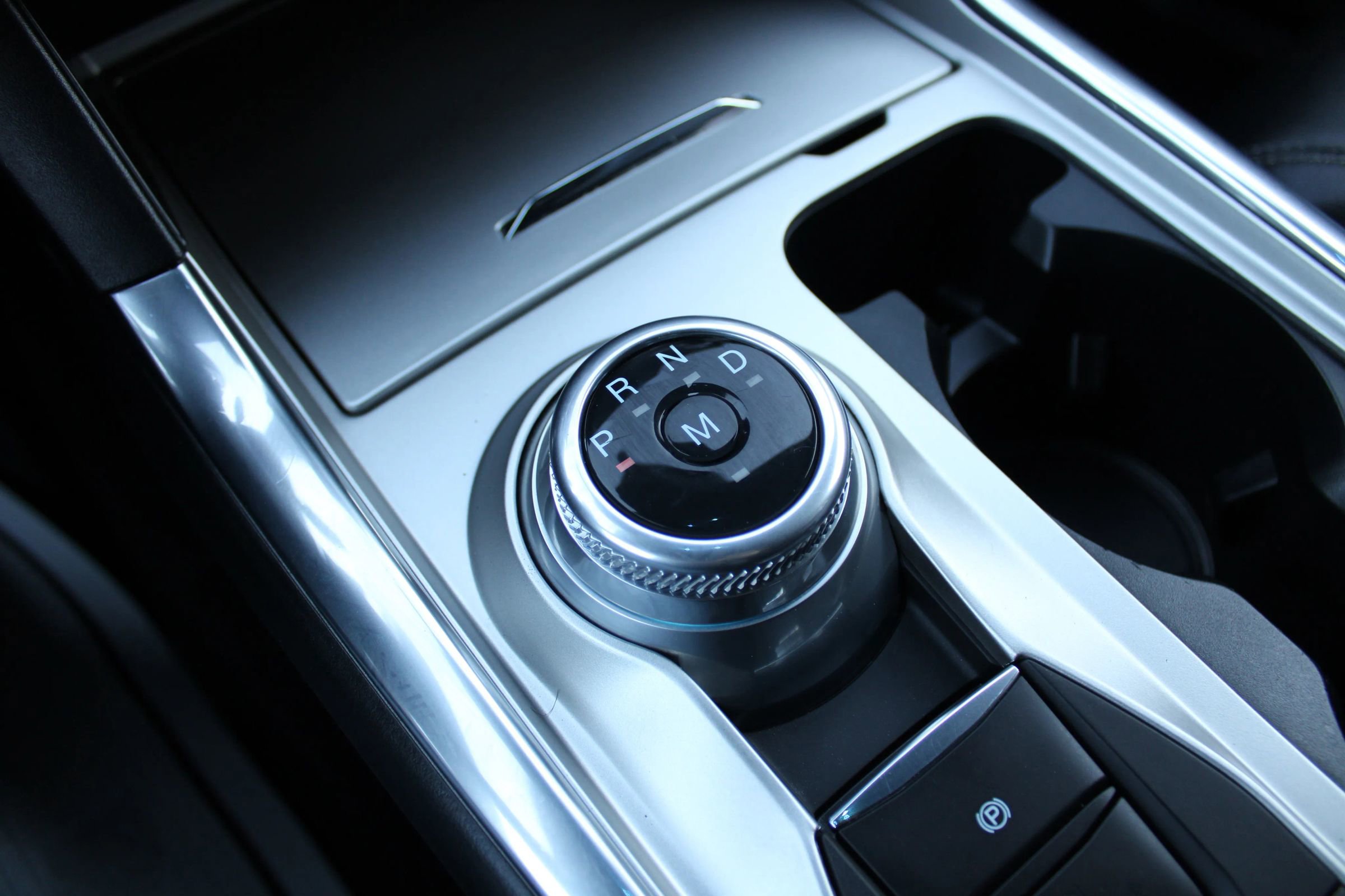 Used 2020 Ford Explorer ST image 19