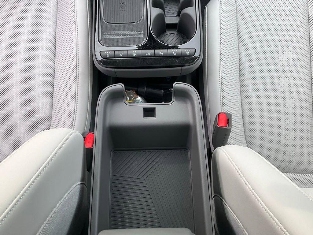 Used 2025 Hyundai Ioniq 5 Limited image 46