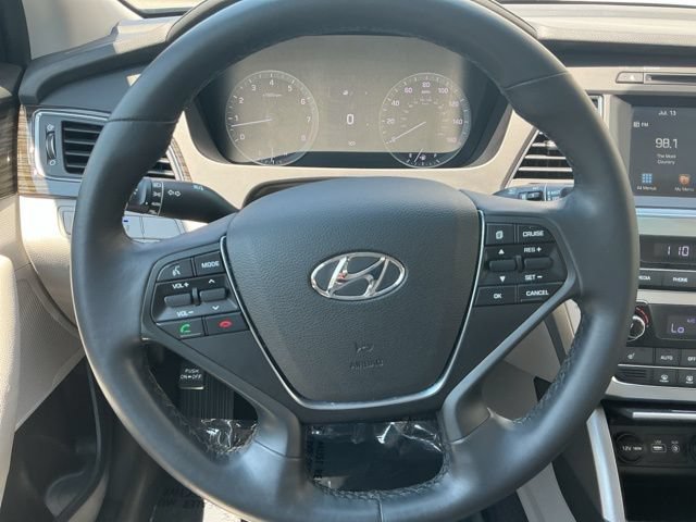 Used 2017 Hyundai Sonata Limited FWD image 21