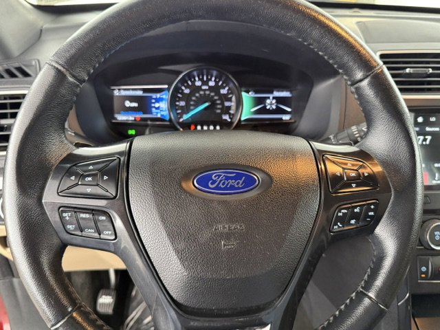 Used 2017 Ford Explorer XLT w/ Equipment Group 202A FWD image 14