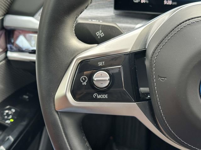Certified 2025 BMW i7 xDrive60 image 28