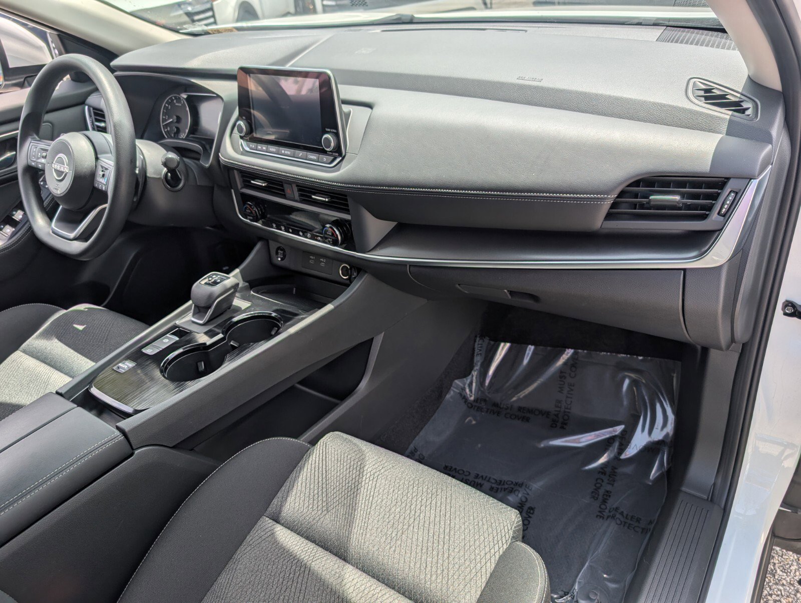 Certified 2024 Nissan Rogue SV image 18