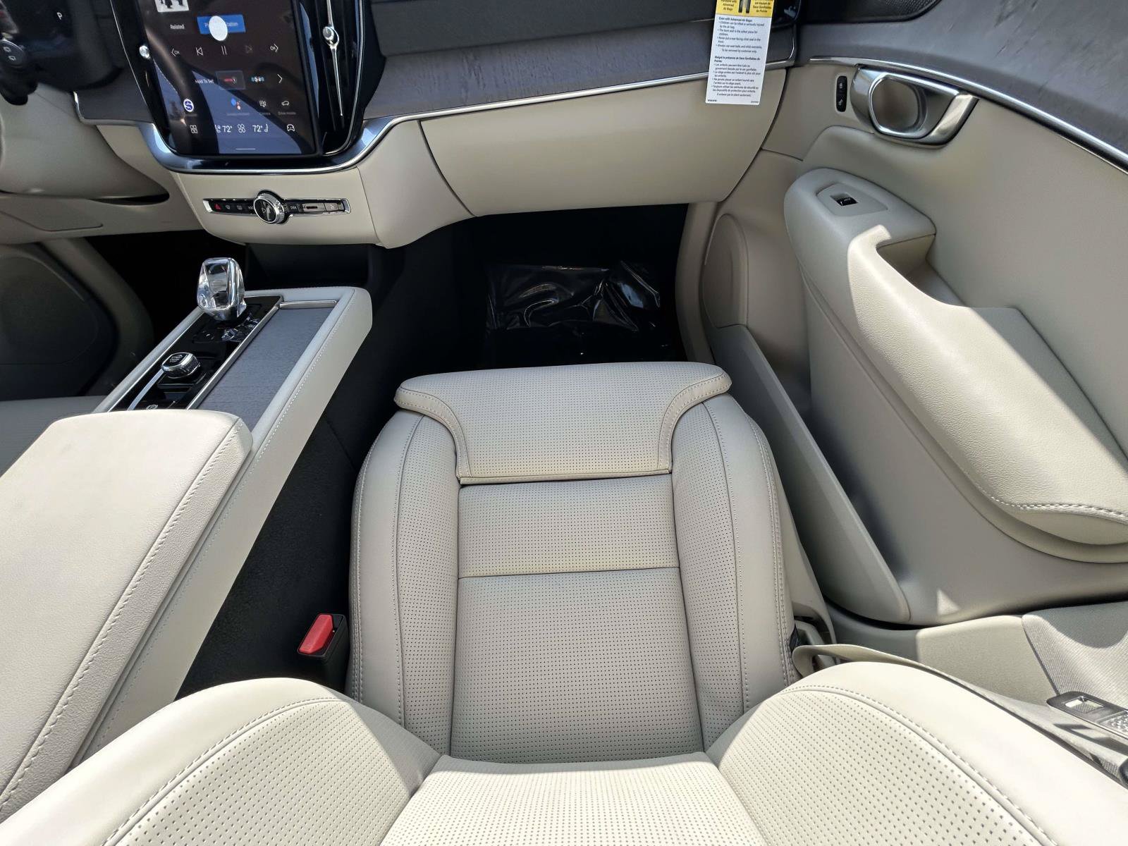New 2026 Volvo XC90 B6 Ultra w/ Protection Package AWD/4WD image 15