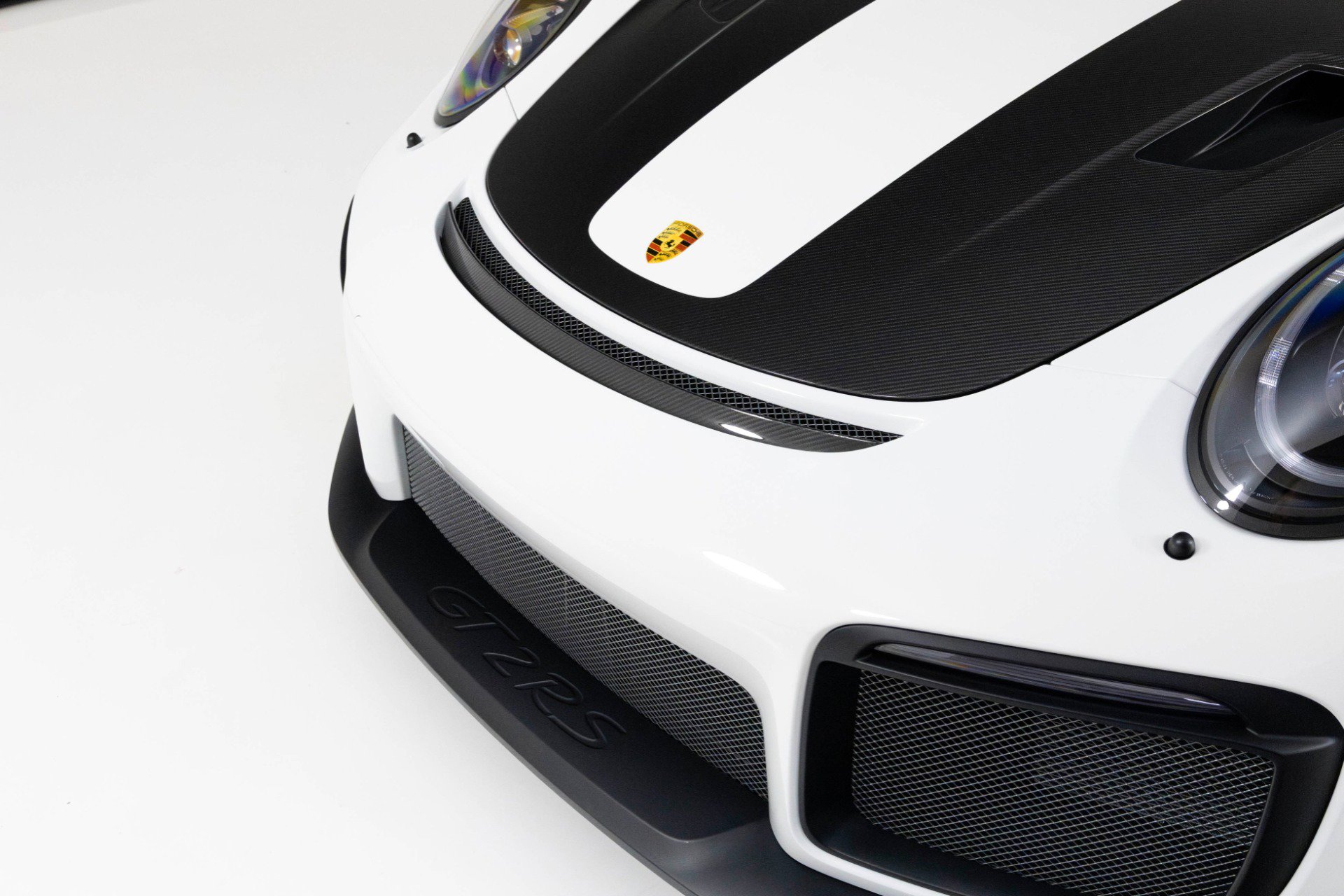 Used 2018 Porsche 911 GT2 RS image 59