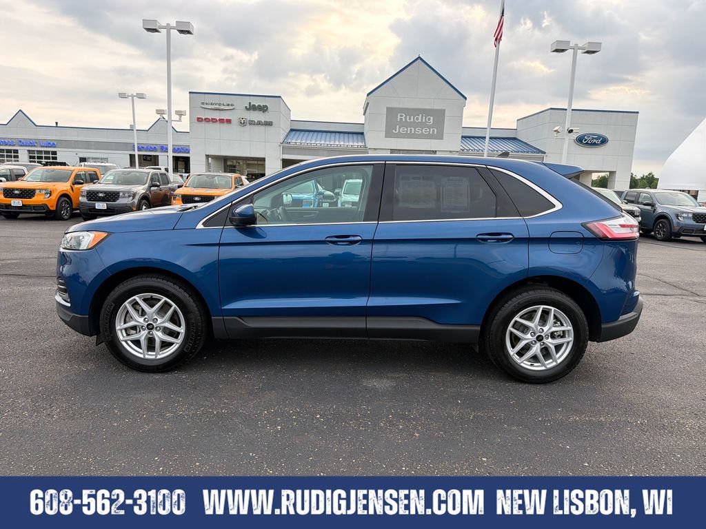 Used 2024 Ford Edge SEL w/ Convenience Package AWD/4WD image 2