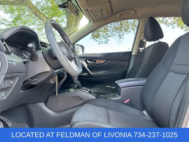 Used 2018 Nissan Rogue S AWD/4WD image 17