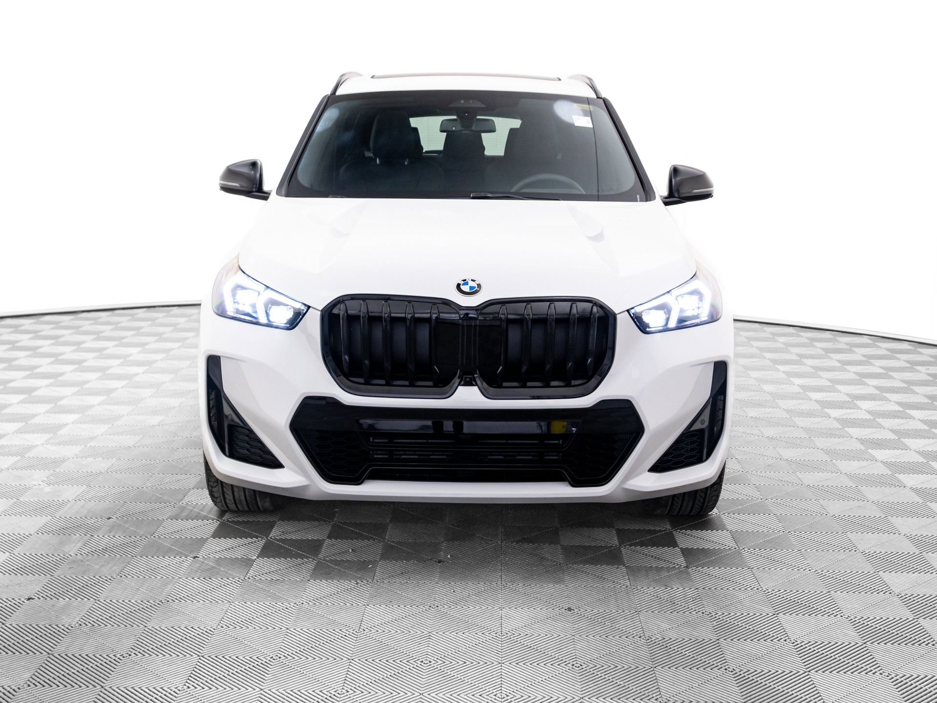 New 2026 BMW X1 xDrive28i w/ Technology Package AWD/4WD image 9