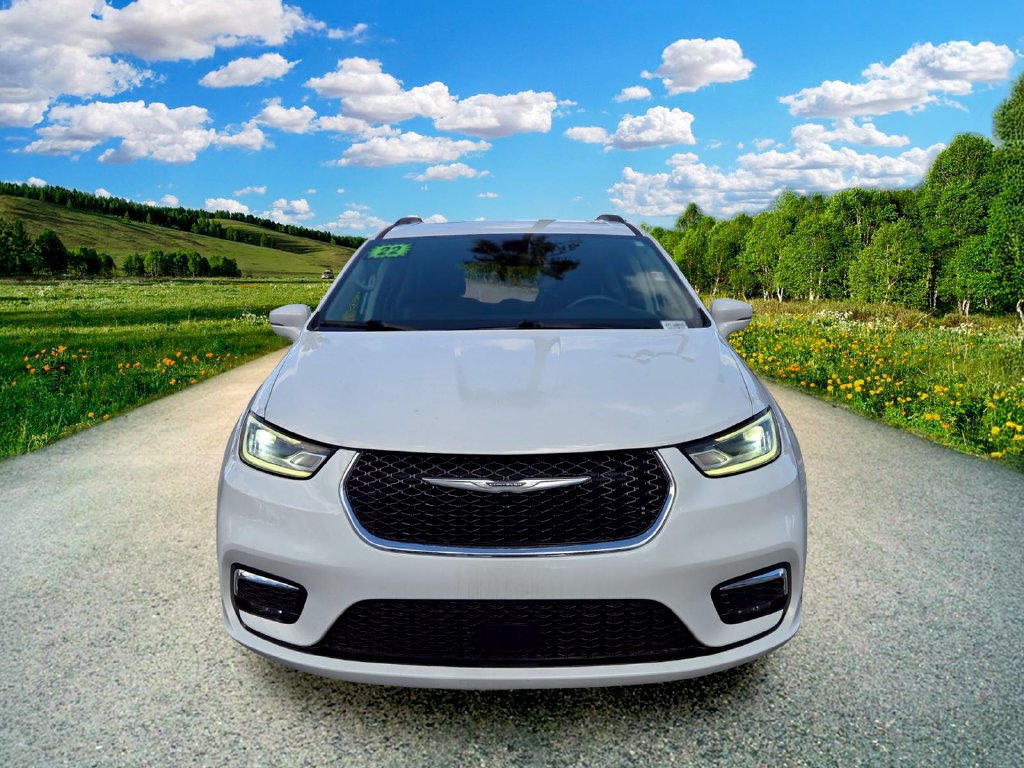 Used 2022 Chrysler Pacifica Touring-L FWD image 8