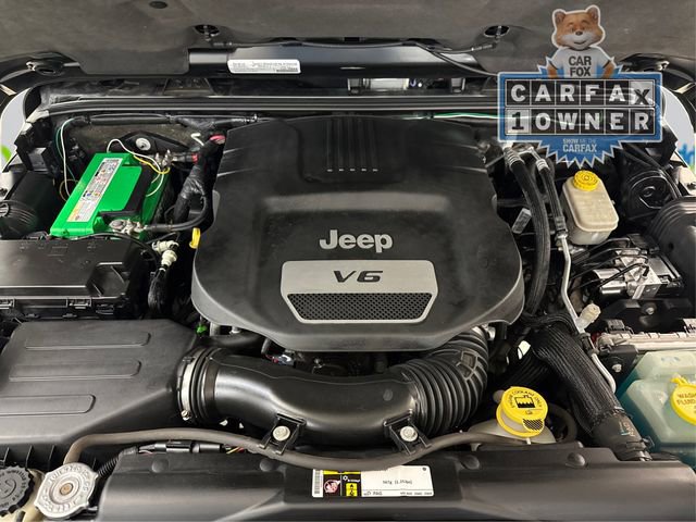 Used 2015 Jeep Wrangler Rubicon w/ Dual Top Group image 11