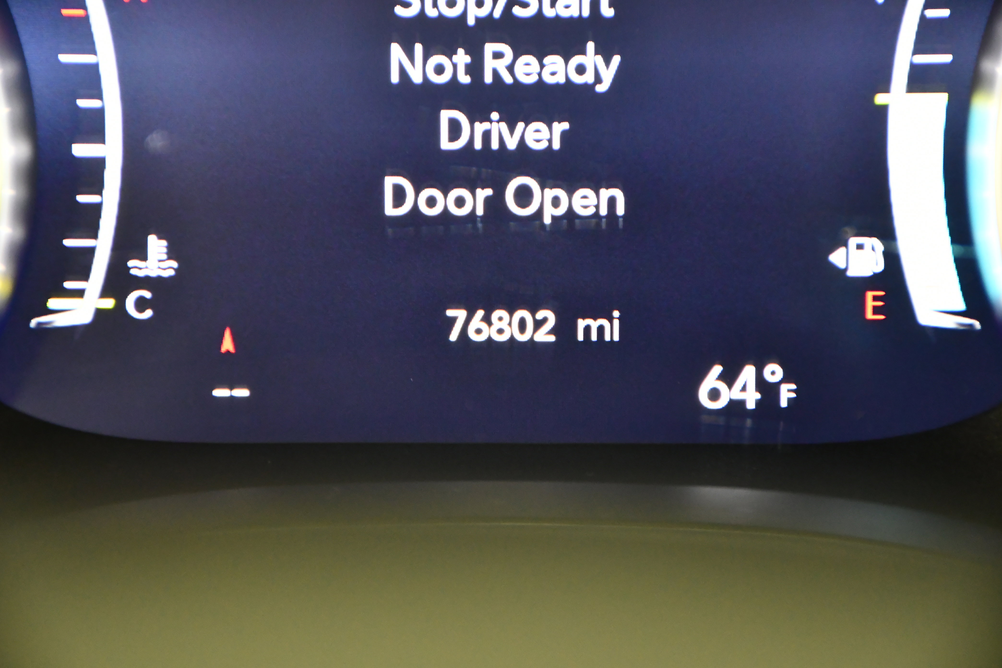 Used 2024 Chrysler Pacifica Touring-L image 17