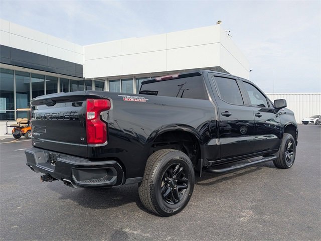 Used 2021 Chevrolet Silverado 1500 LT Trail Boss image 4