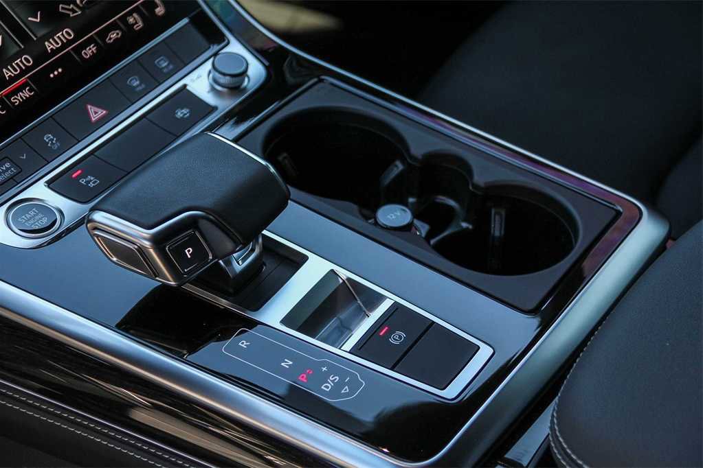 Used 2025 Audi Q8 Premium Plus w/ Premium Plus Package image 26