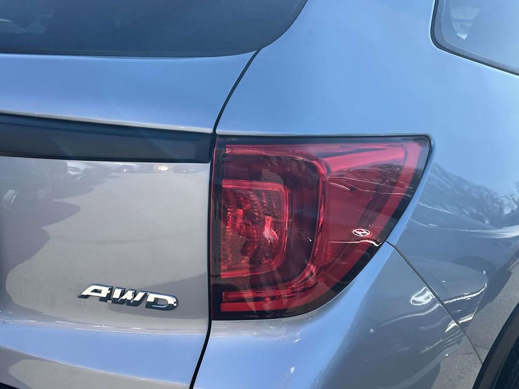 Used 2023 Honda Passport EX-L image 9