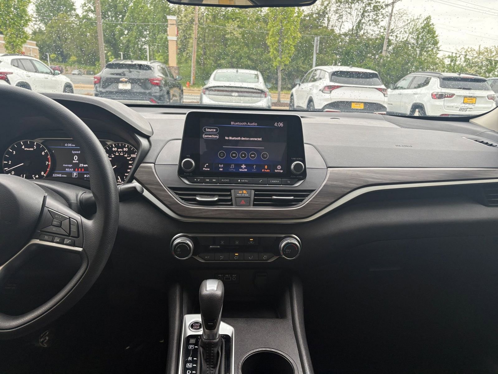 Used 2025 Nissan Altima 2.5 SV FWD image 17