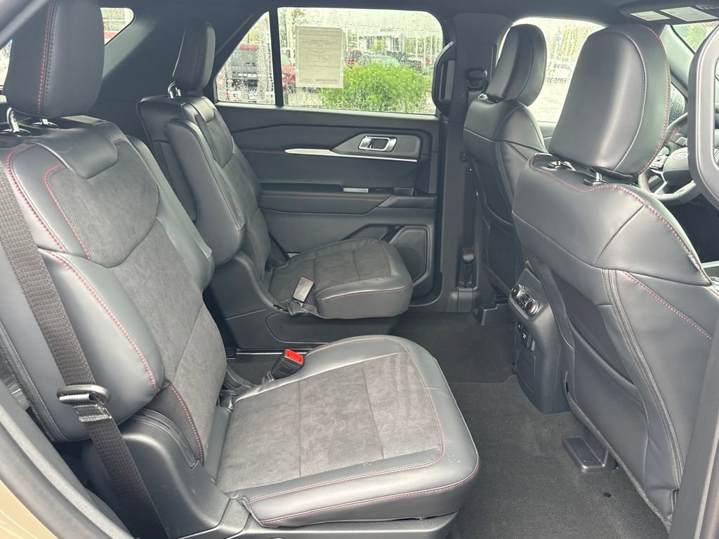 New 2026 Ford Explorer ST image 9