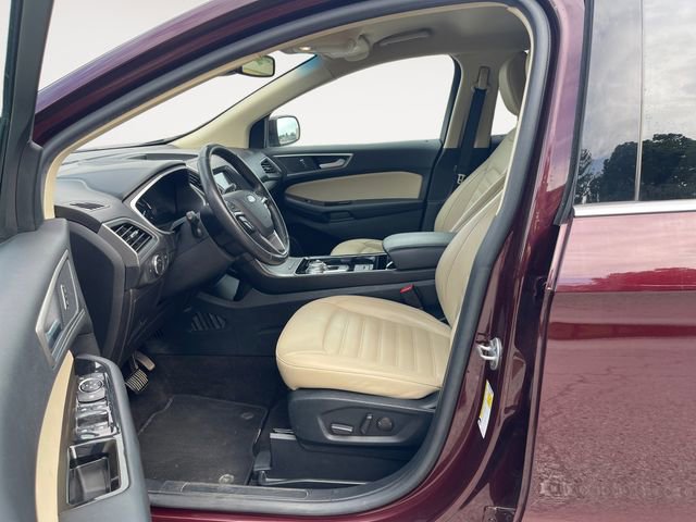 Used 2020 Ford Edge SEL w/ Cold Weather Package AWD/4WD image 9
