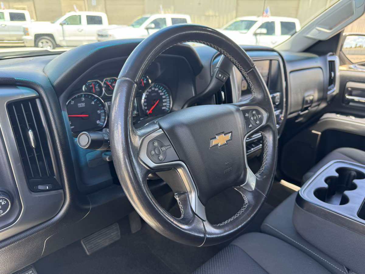 Used 2018 Chevrolet Silverado 1500 LT w/ LT Eassist Package RWD image 24