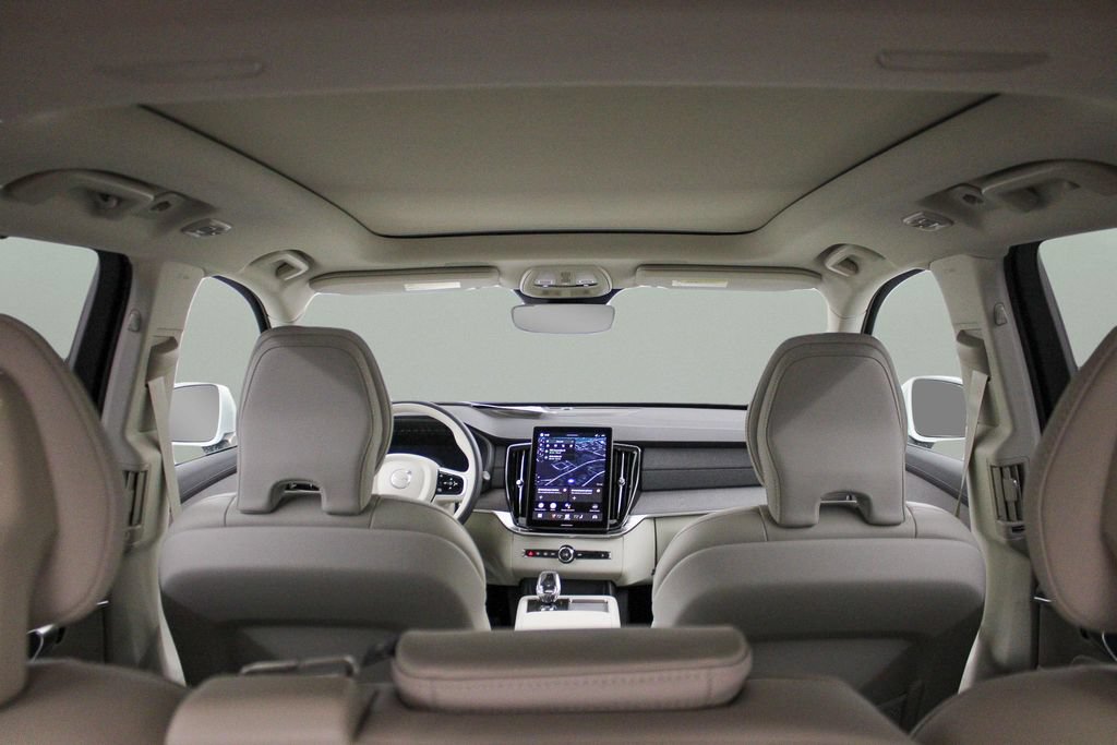 New 2026 Volvo XC90 B6 Ultra w/ Protection Package AWD/4WD image 11