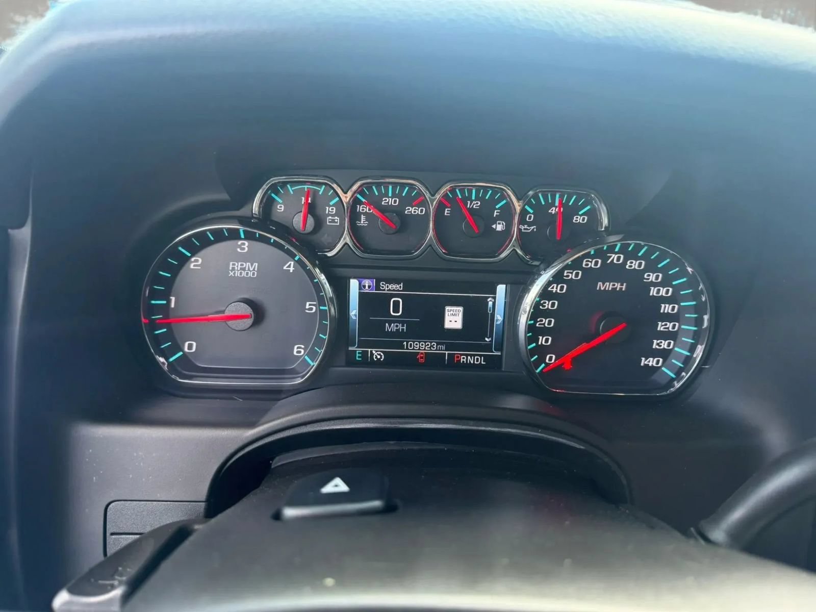 Used 2019 Chevrolet Suburban LT AWD/4WD image 20