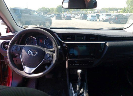 Used 2018 Toyota Corolla LE FWD image 6