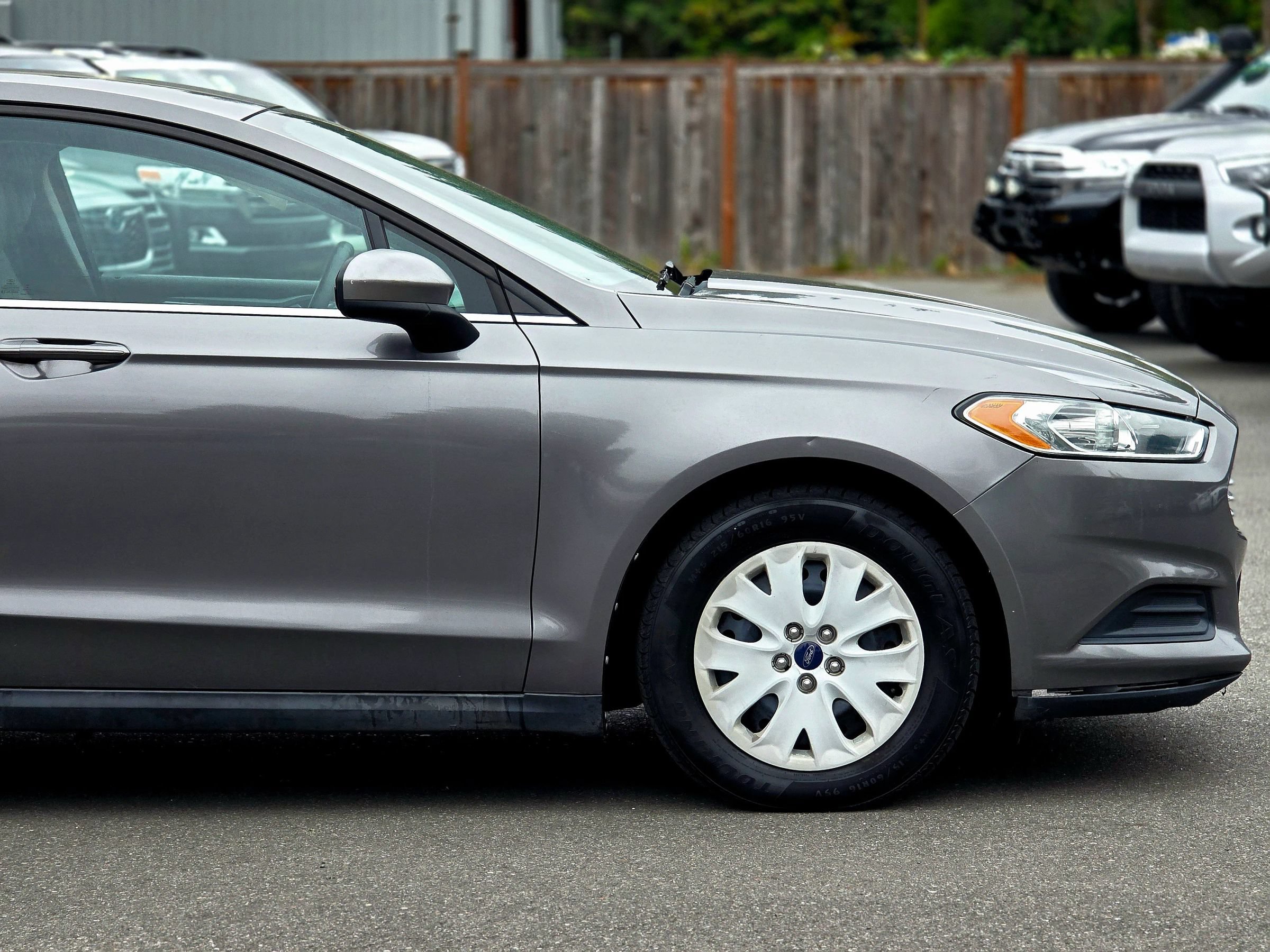 Used 2013 Ford Fusion S FWD image 14