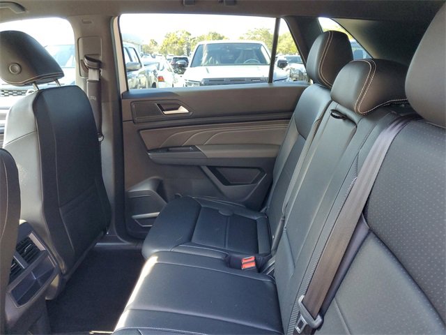 Used 2023 Volkswagen Atlas Cross Sport SE image 27