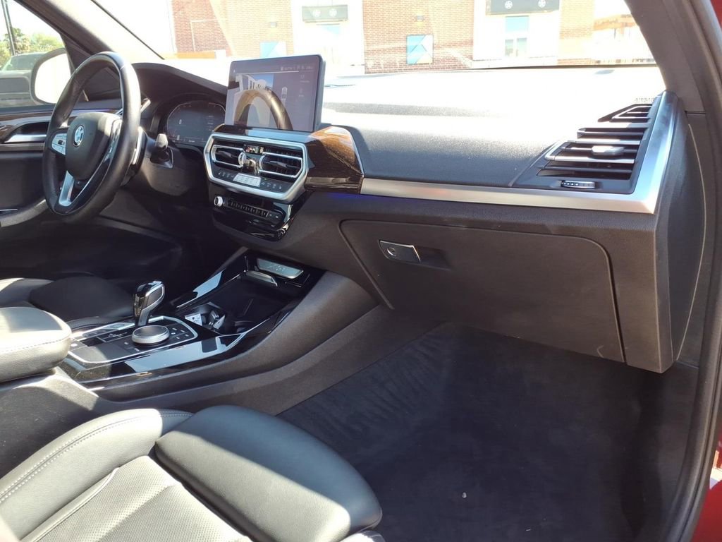 Used 2023 BMW X3 sDrive30i w/ Premium Package image 11