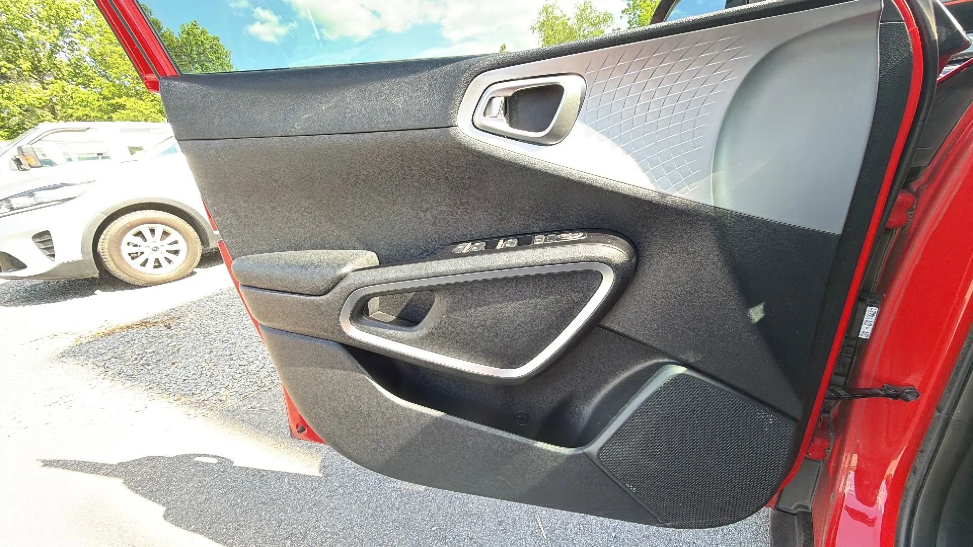 Used 2021 Kia Soul LX FWD image 12