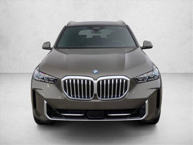 Used 2026 BMW X5 xDrive50e AWD/4WD image 6